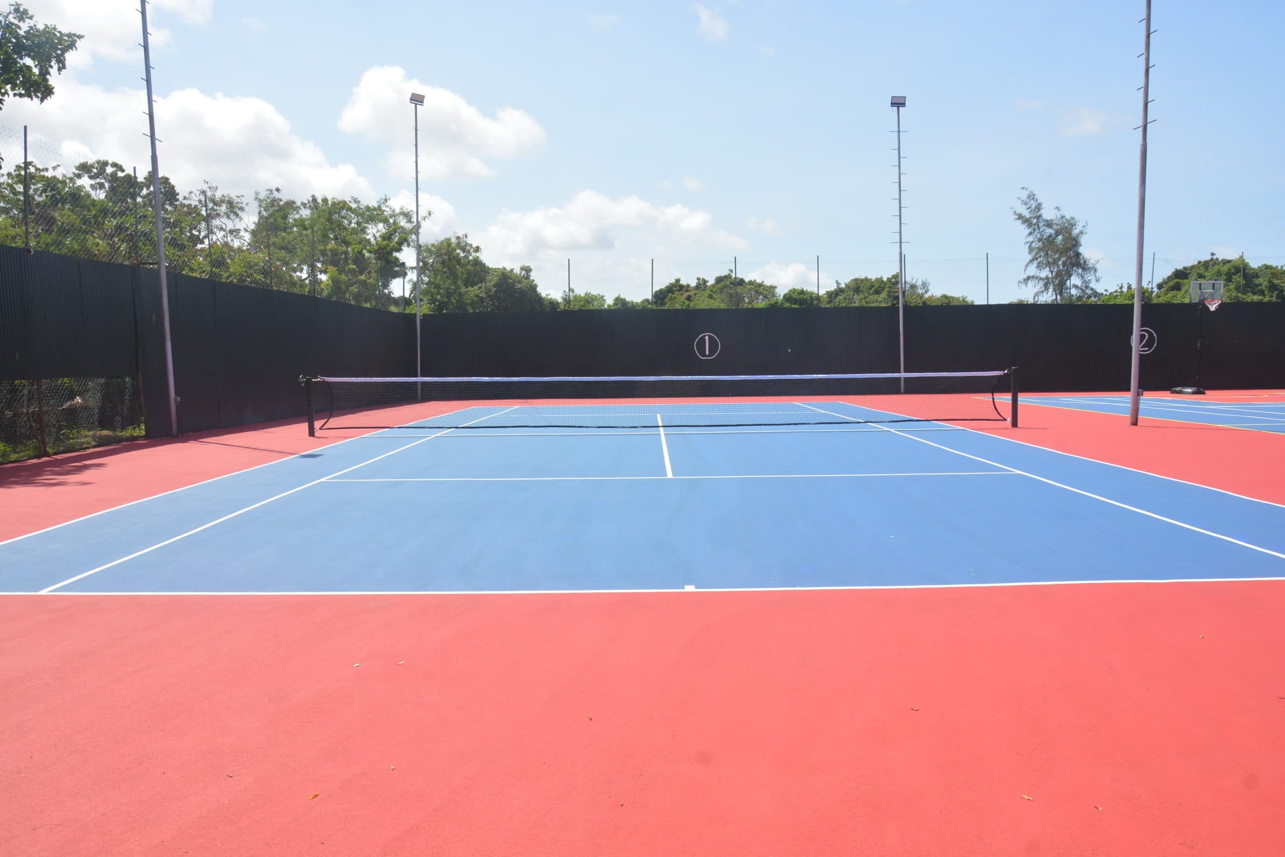 Tennis facility with coaching area